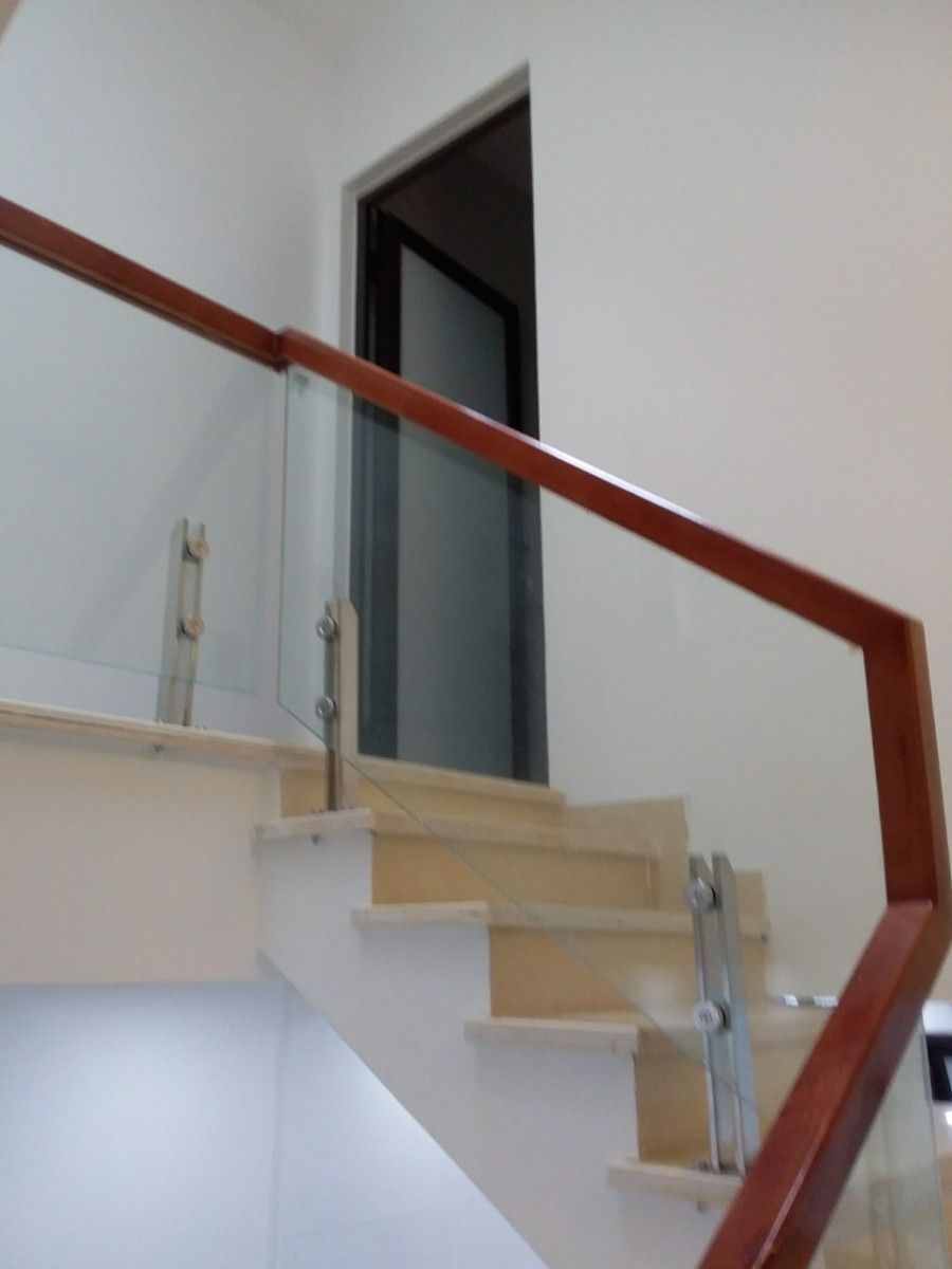 Bán nhà chính chủ mới cực đẹp Quận 10 hẻm xe hơi 7 chổ dtsd 43m2 có 5 lầu BTCT