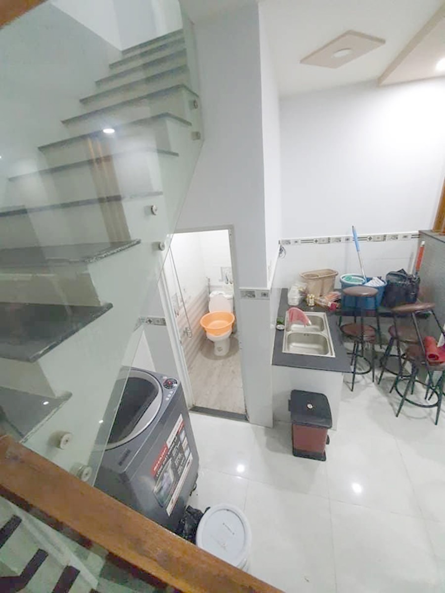 Bán nhà chính chủ Quận 10 Bà Hạt diện tích sử dụng 38m2 gần mặt tiền giá bán 5,35 tỷ