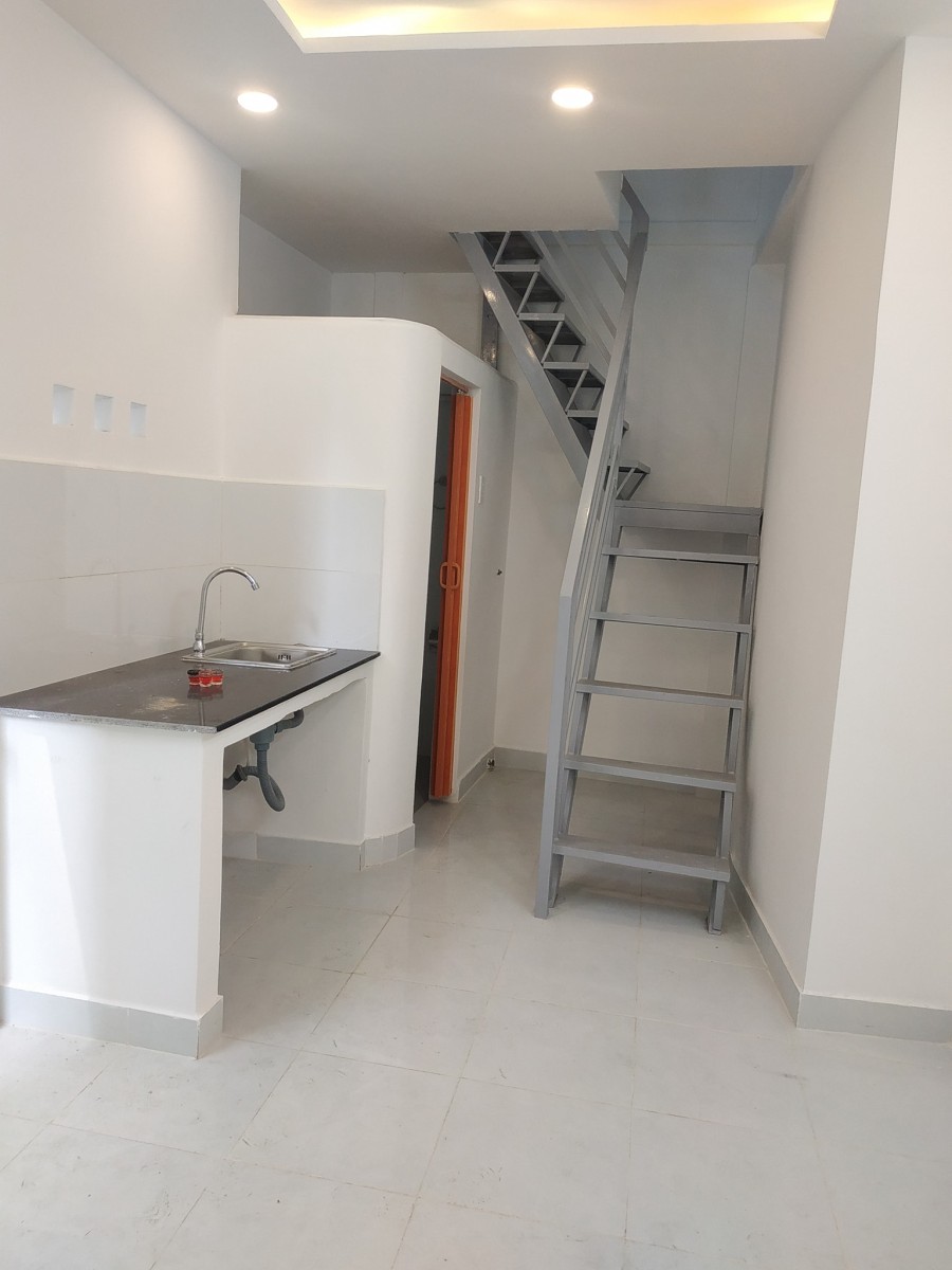 Bán nhà nguyên căn mặt tiền đường Võ Thị Sáu Quận 3, diện tích sử dụng 15m2 giá 1.95 tỷ