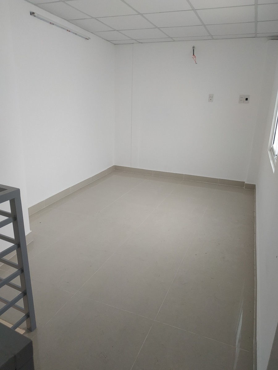 Bán nhà nguyên căn mặt tiền đường Võ Thị Sáu Quận 3, diện tích sử dụng 15m2 giá 1.95 tỷ