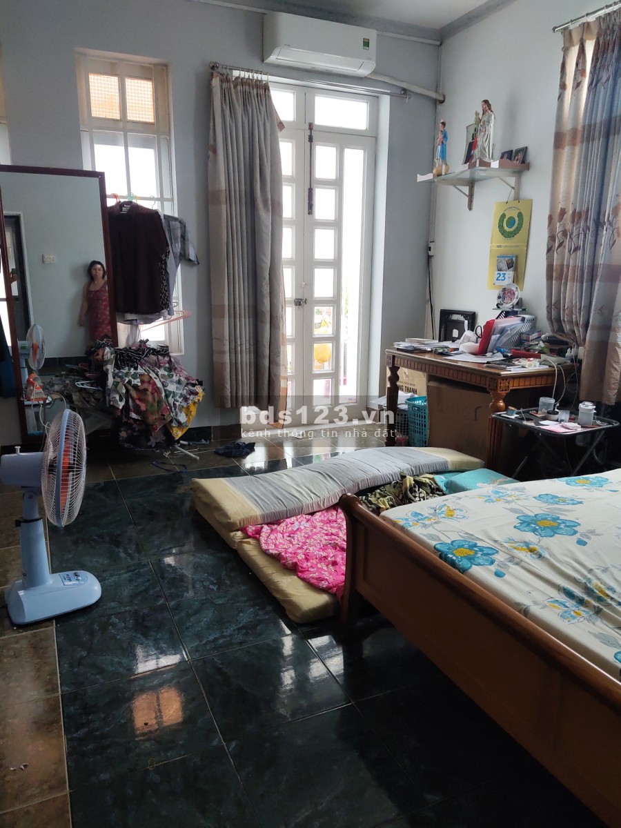Bán Gấp, nhà 3 lầu, Lê Hồng Phong, Quận 5, diện tích sử dụng 30m2, giá bán 3 tỷ 6, lhcc