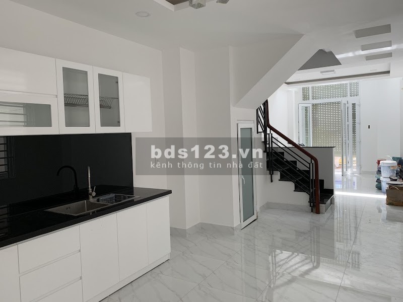 Bán nhà 2 mặt tiền hẻm xe hơi Nguyễn Văn Đậu, Quận Bình Thạnh, dtsd 52m2, đúc 5 tầng