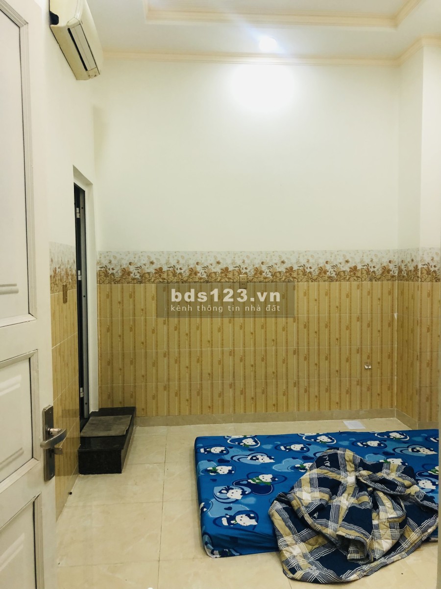 Cho thuê nhà gần chợ 1 trệt 1 lầu diện tích sử dụng 100m2, ký hợp đồng chính chủ, bàn giao ngay