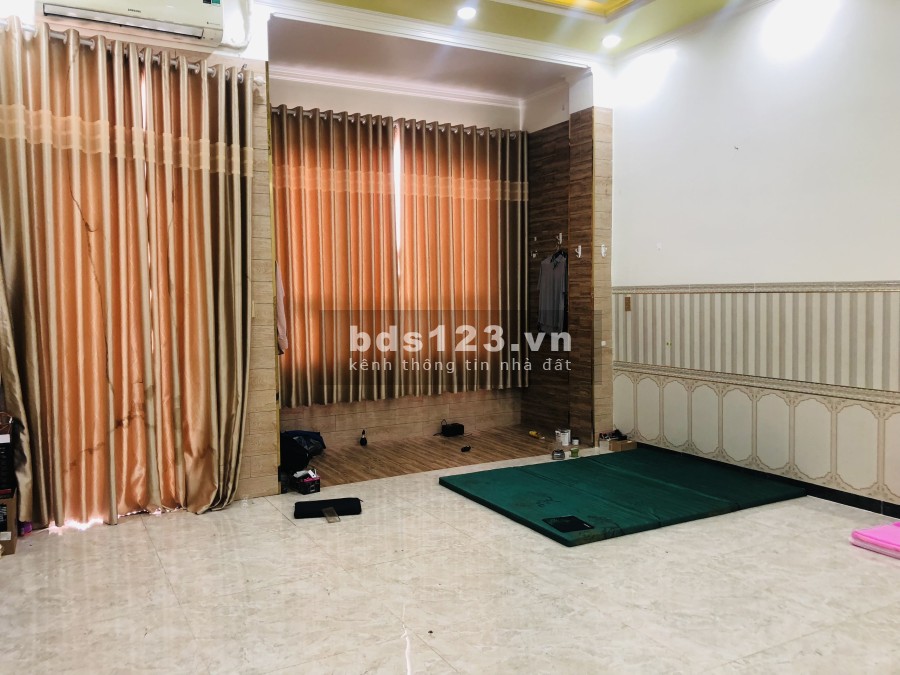Cho thuê nhà gần chợ 1 trệt 1 lầu diện tích sử dụng 100m2, ký hợp đồng chính chủ, bàn giao ngay