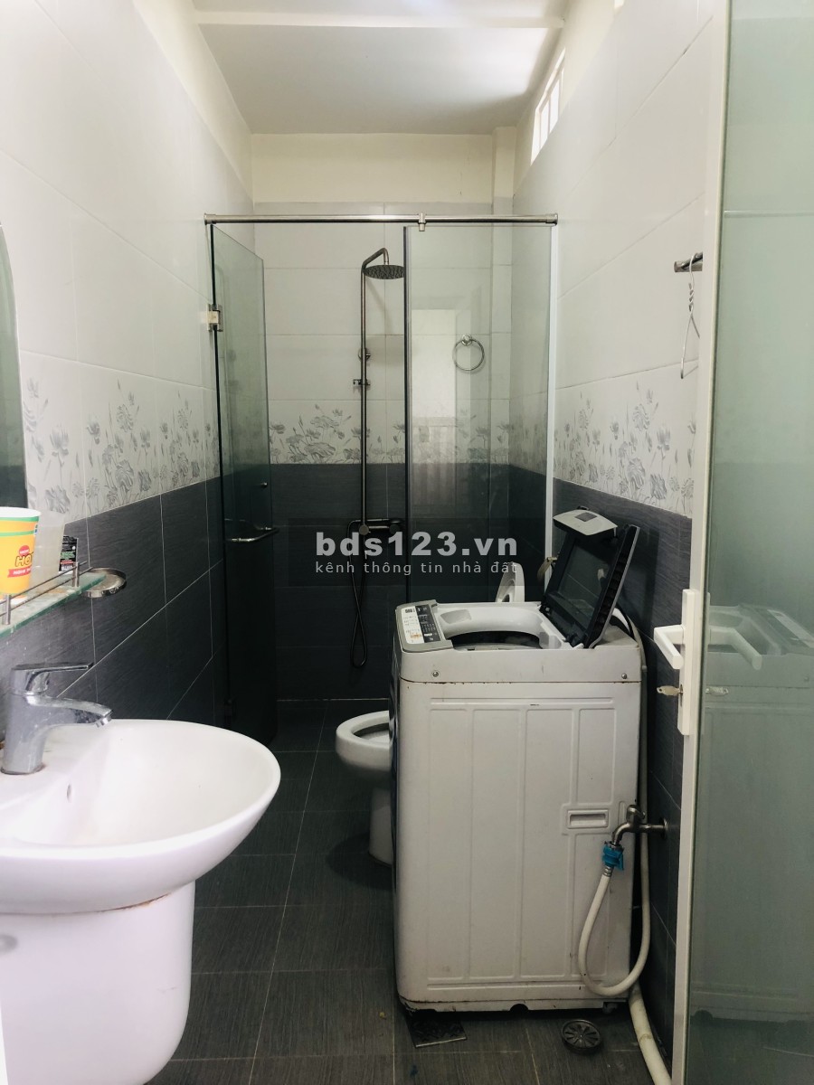 Cho thuê nhà gần chợ 1 trệt 1 lầu diện tích sử dụng 100m2, ký hợp đồng chính chủ, bàn giao ngay