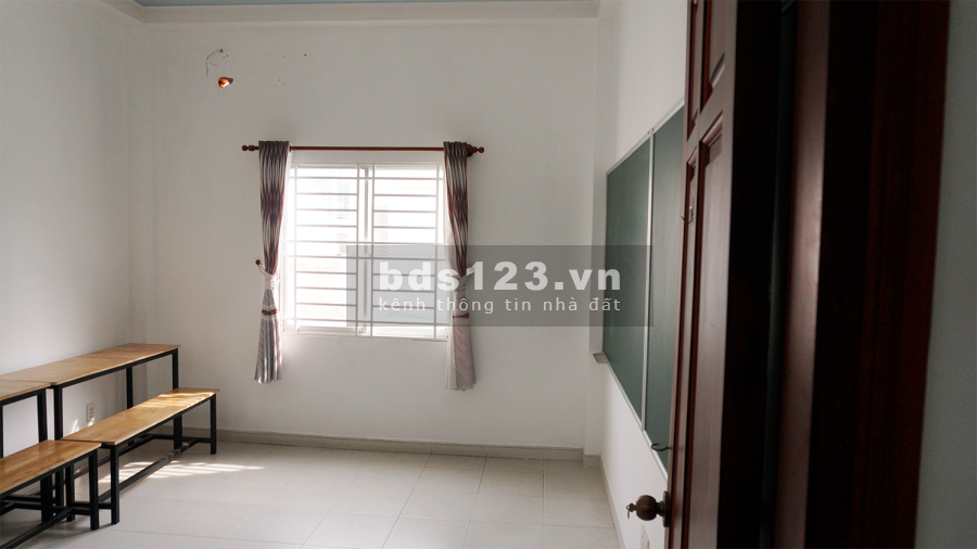 Phòng trọ quận Gò Vấp có ban công đẹp gần chợ đêm Hạnh Thông Tây