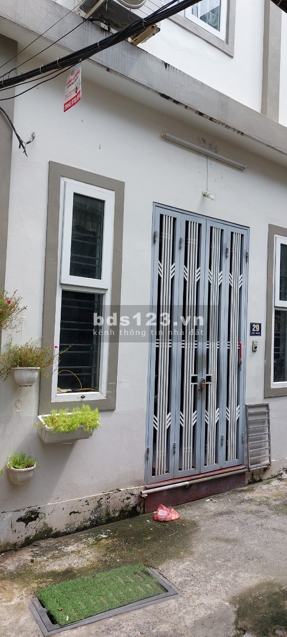 Bán nhà Quận Hoàng Mai, mặt tiền an ninh tốt giá bán 4 tỷ, liên hệ xem nhà 090418351