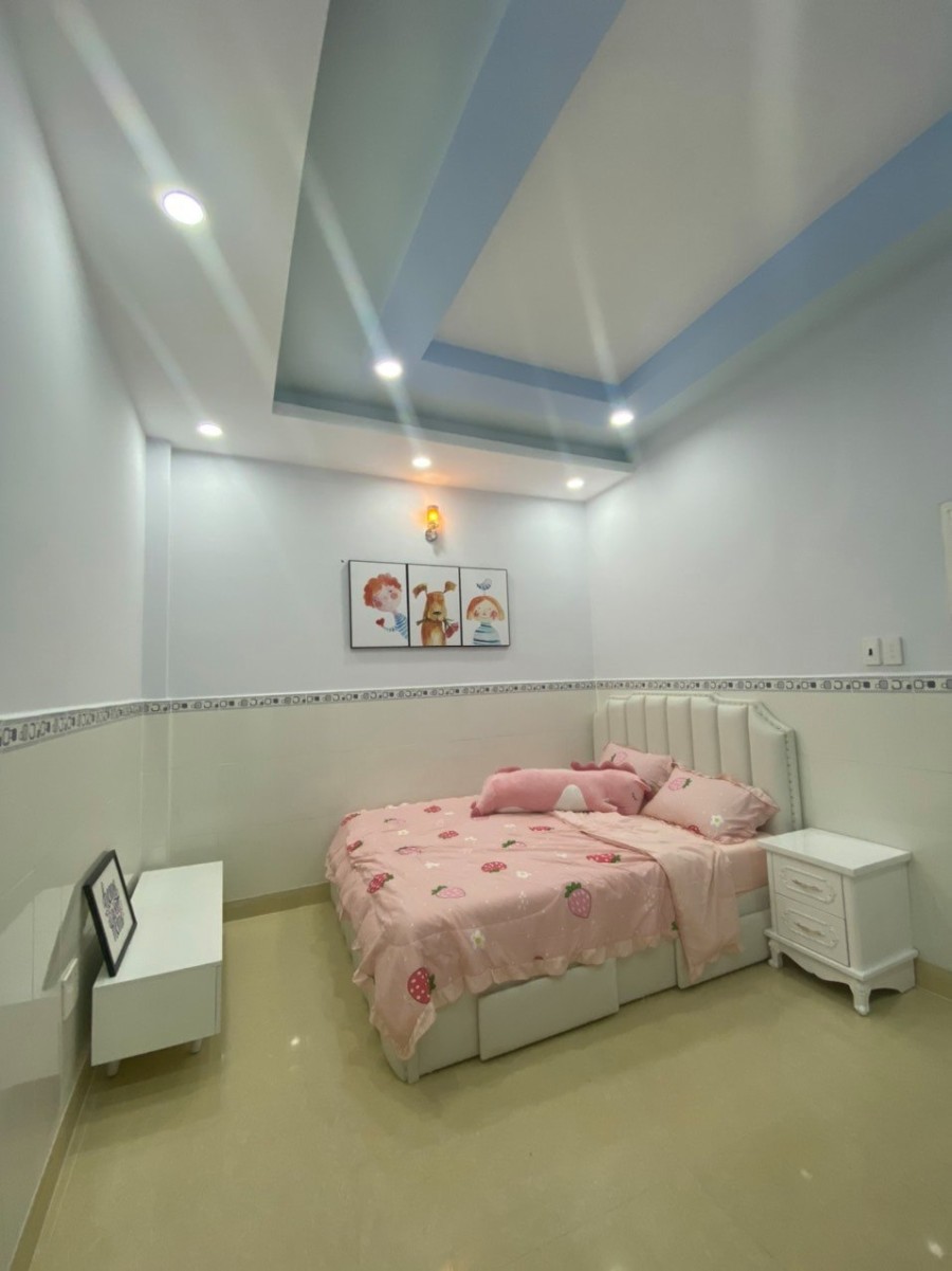 Lê Đức Thọ, đường lớn, hẻm xe hơi ra vào diện tích 5X9m, 2 tầng giá chỉ 5,15 tỷ, lhcc