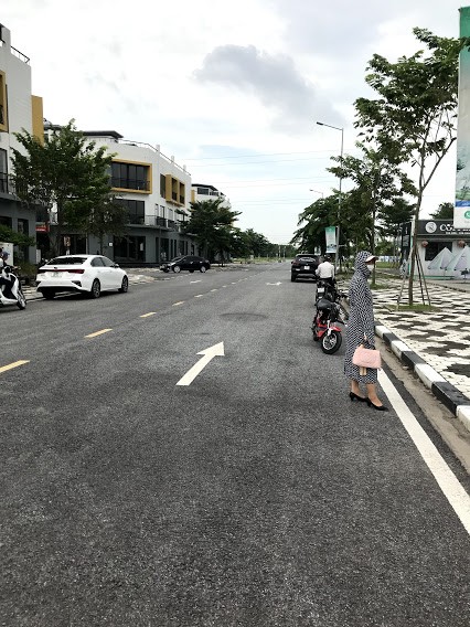 Bán đất chính chủ sổ sẵn bàn giao ngay, diện tíh 50m2, giá chỉ 1.5 tỷ, phố Nối Hưng Yên