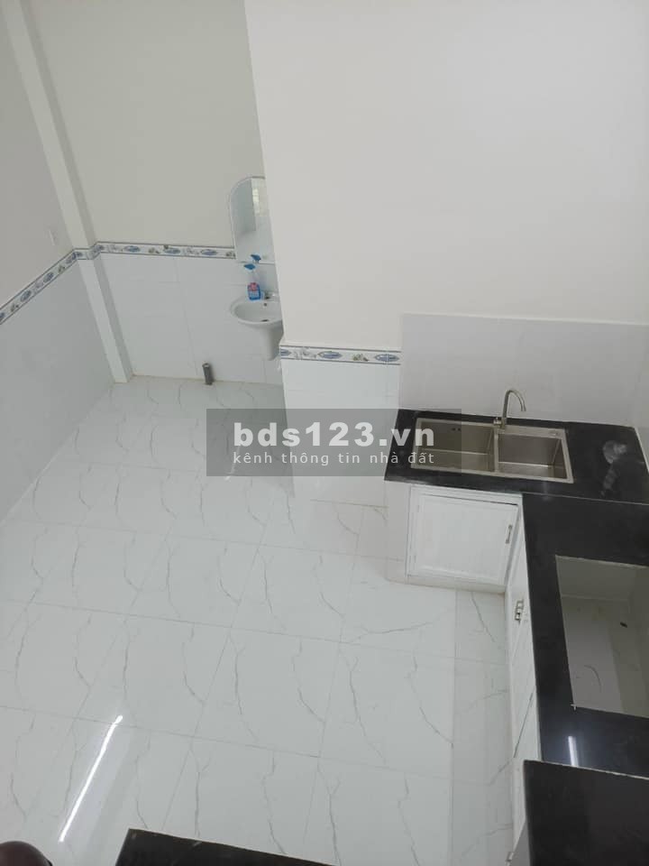 Nhà đẹp khu dân trí cao, hẻm rộng rãi diện tích 45m2, 3 tầng đúc đường Chu Văn An
