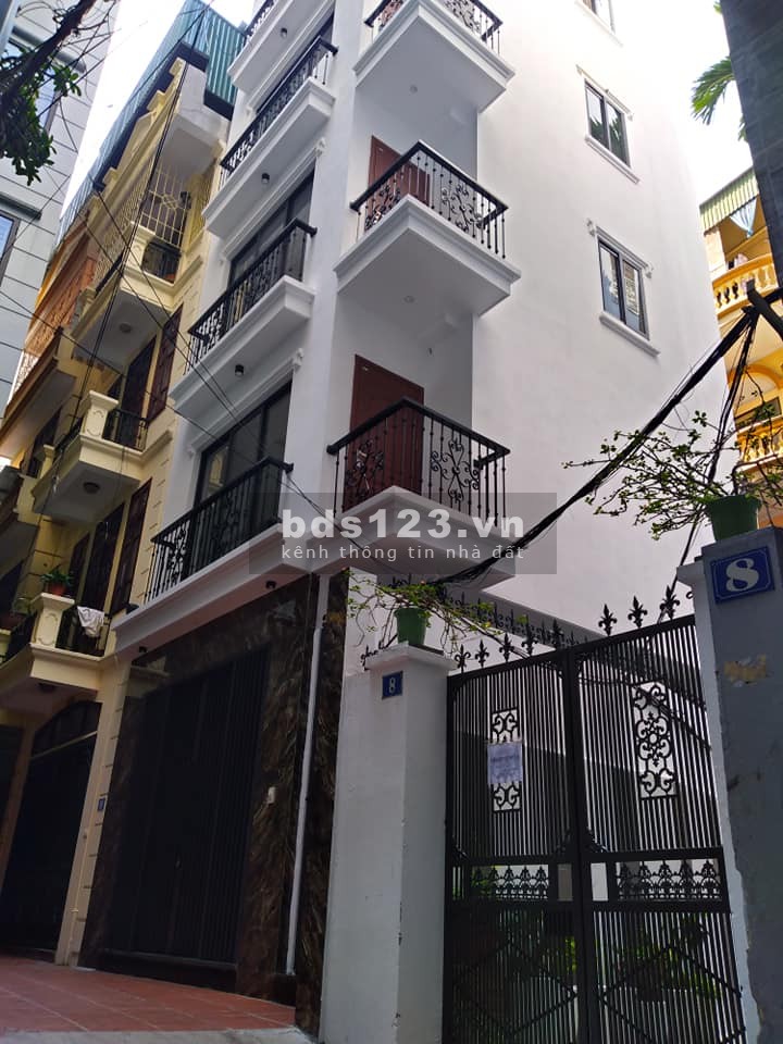 Bán nhà Bồ Đề Quận Long Biên ngõ sạch đẹp diện tích sử dụng 36m giá bán 3.4 tỷ sổ sẵn