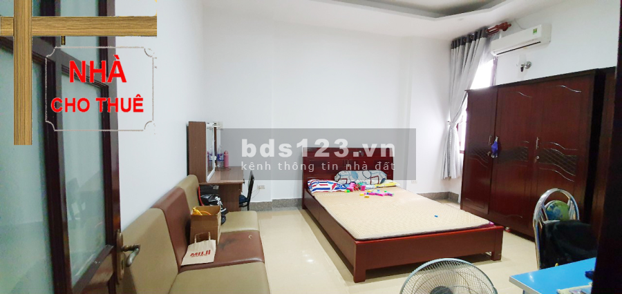Nhà nguyên căn diện tích 6 x 30, kết cấu gồm 1 trệt 1 lầu, 4PN, 3wc, Thủ Đức Cho thuê