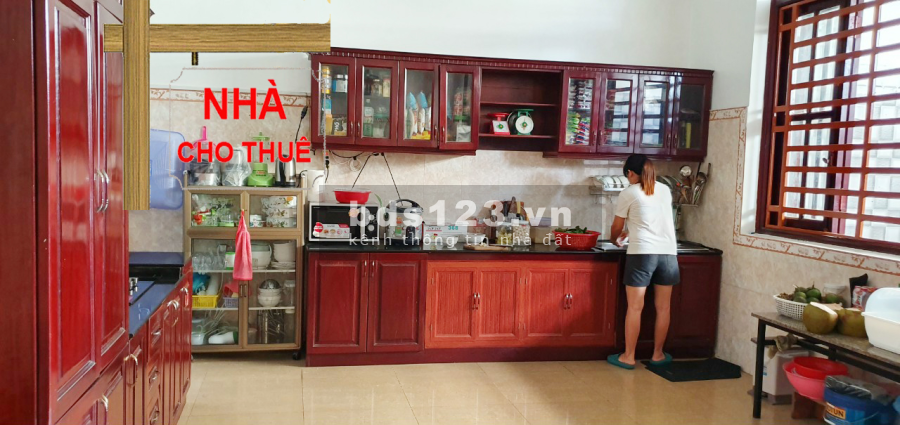 Nhà nguyên căn diện tích 6 x 30, kết cấu gồm 1 trệt 1 lầu, 4PN, 3wc, Thủ Đức Cho thuê