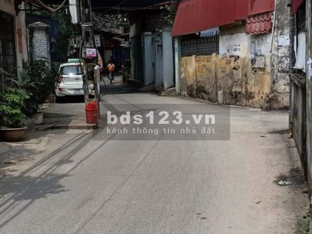 Bán đất Nghĩa Lộ Yên Nghĩa Quận Hà Đông diện tích 41m2, mặt tiền 4.3m, giá bán 2.75 tỷ