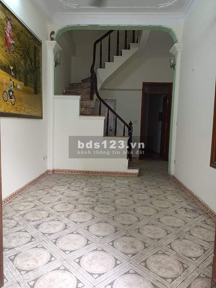 Bán nhà rẻ nhất Lĩnh Nam, Hoàng Mai, sổ đỏ chính chủ riêng biệt chỉ 2.1 tỷ