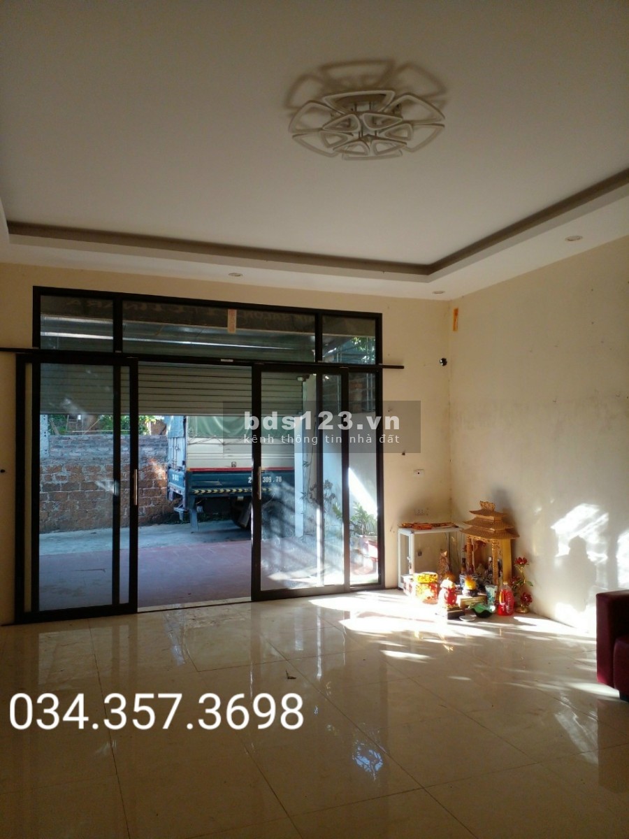 Bán nhà gần đại học FPT Hoà Lạc diện tíh 114m2, full thổ cư giá bán 1.6 tỷ, ô tô vào nhà