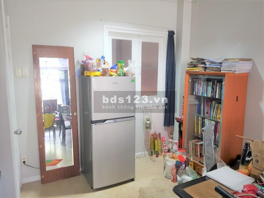 Phòng 3.5 triệu, diện tích 16m2, ở được 4 - 6 người phòng rộng thông thoáng, khu an ninh