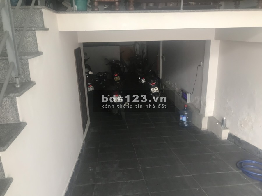Cho thuê nhà nguyên căn Mt Hoa Phượng Phường 7 Phú Nhuận. 4x16m hầm trệt lửng 2 lầu