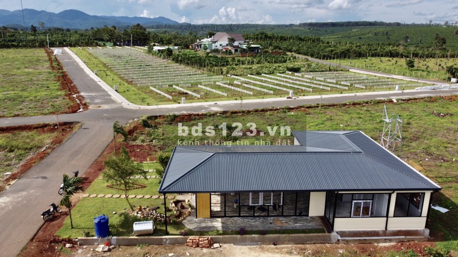 Bán lô đất Sổ Sẵn, Công Chứng Ngay. Đất Đẹp để Đầu Tư, Nghĩ Dưỡng. 900tr. LH: 0908 00 3539
