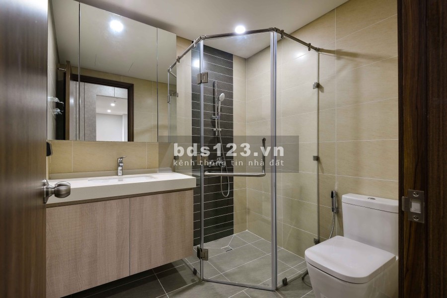 Cần Cho Thuê gấp Căn 2 pn dtsd 86m2 full Nội thất giá chỉ 18 triệu/tháng Bao PQL, có suất ô tô