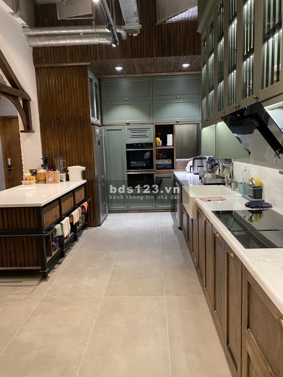 Cần bán căn hộ sân vườn giá 28.5 tỷ, cc Đảo Kim Cường, 3 pn, dt 100m2, lh 0937835266