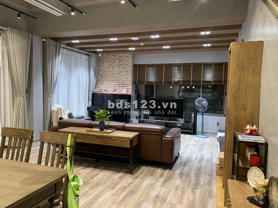 Cần bán căn hộ sân vườn giá 28.5 tỷ, cc Đảo Kim Cường, 3 pn, dt 100m2, lh 0937835266