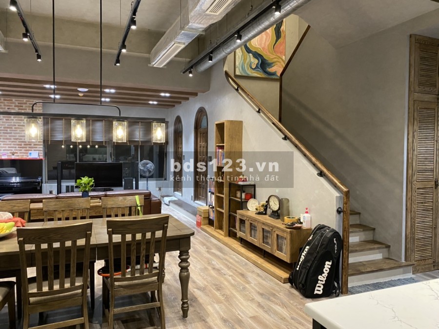 Cần bán căn hộ sân vườn giá 28.5 tỷ, cc Đảo Kim Cường, 3 pn, dt 100m2, lh 0937835266