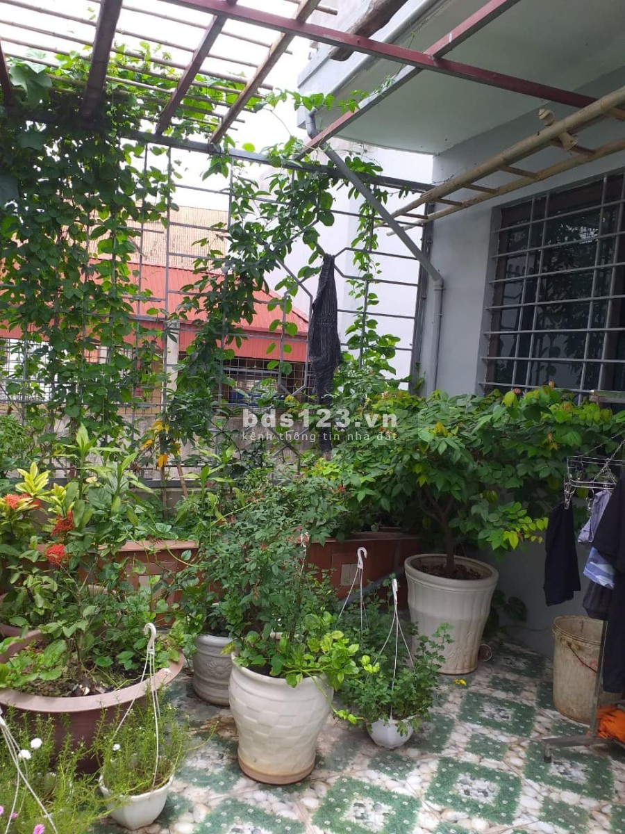 Bán nhà cực rẻ mặt đường Mậu Lương, Quận Hà Đông, dtsd 40m2, 4 tầng, ô tô vào nhà giá 2.1 tỷ