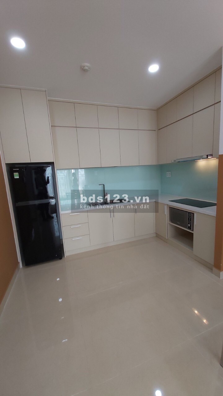 Cho thuê city view giá rẻ mùa dịch 8 triệu/tháng liên hệ 0909252232 tầng cao, view bao đẹp