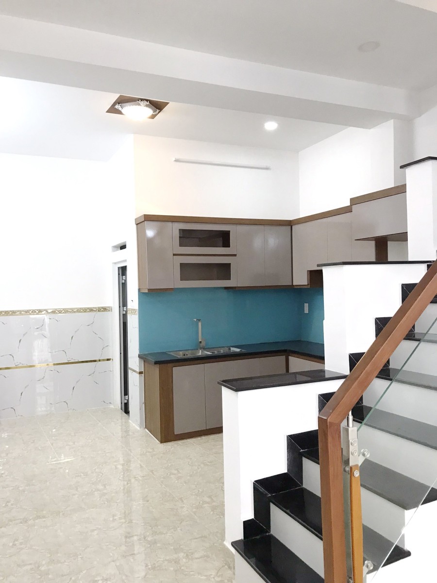 Nhà mới, vị trí đẹp, hẻm xe hơi Âu Dương Lân Phường 3 Quận 8 liên hệ 0934643031