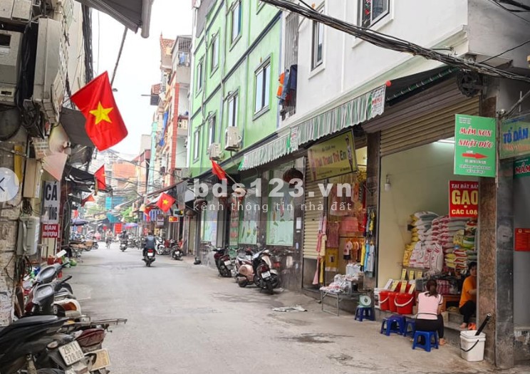 Bán nhà cấp 4 Nam Từ Liêm gần ô tô vuông vắn, cực hiếm dt 38m2, giá mùa dịch chỉ 2.15 tỷ
