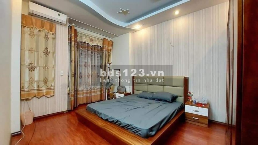 Quá hót phân lô Văn Quán nhà 35m 5 tầng mà chỉ nhỉnh 5 tỷ, ô tô tránh nhau thoải mái