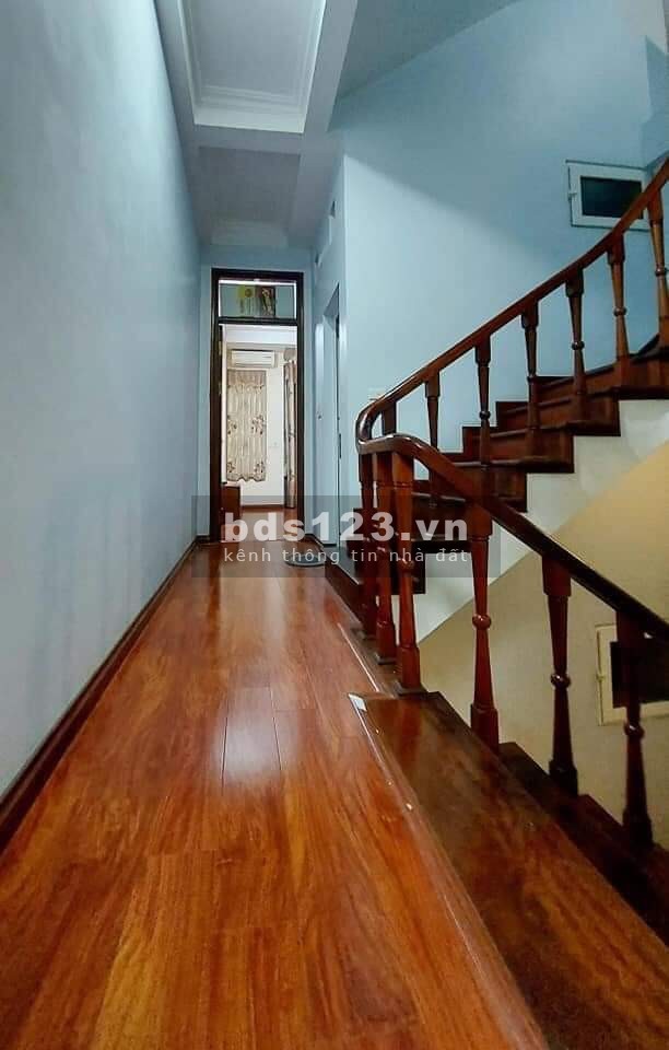 Quá hót phân lô Văn Quán nhà 35m 5 tầng mà chỉ nhỉnh 5 tỷ, ô tô tránh nhau thoải mái