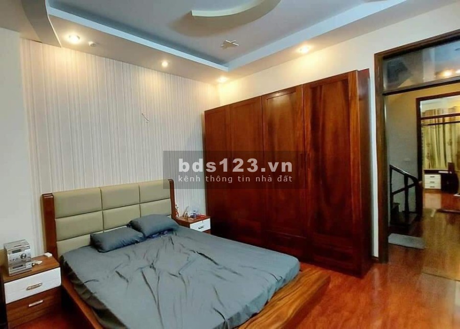 Quá hót phân lô Văn Quán nhà 35m 5 tầng mà chỉ nhỉnh 5 tỷ, ô tô tránh nhau thoải mái