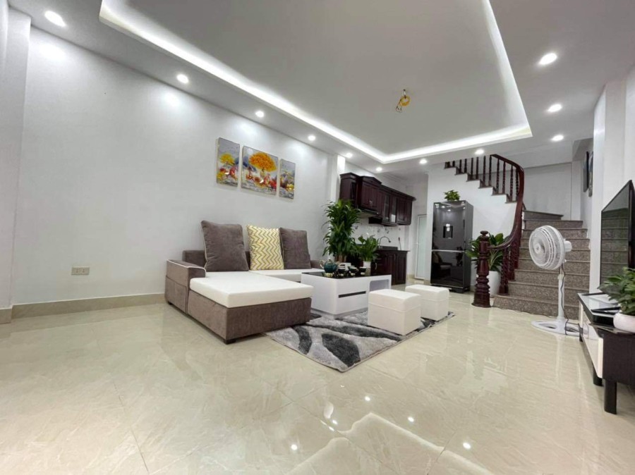 Bán nhà Mỹ Đình đẹp như tranh chỉ 2,95 tỷ, dt 31m2, nội thất siêu sang trọng, nhà 3 mặt thoáng