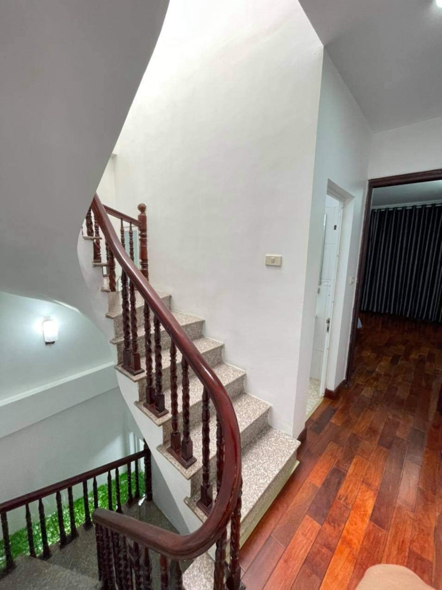 Bán nhà Mỹ Đình đẹp như tranh chỉ 2,95 tỷ, dt 31m2, nội thất siêu sang trọng, nhà 3 mặt thoáng