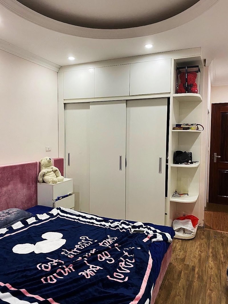 Nhà 5 tầng 32m2 Phố Trạm, ngay Aeon, Vĩnh Tuy, Giá 3,2 tỷ