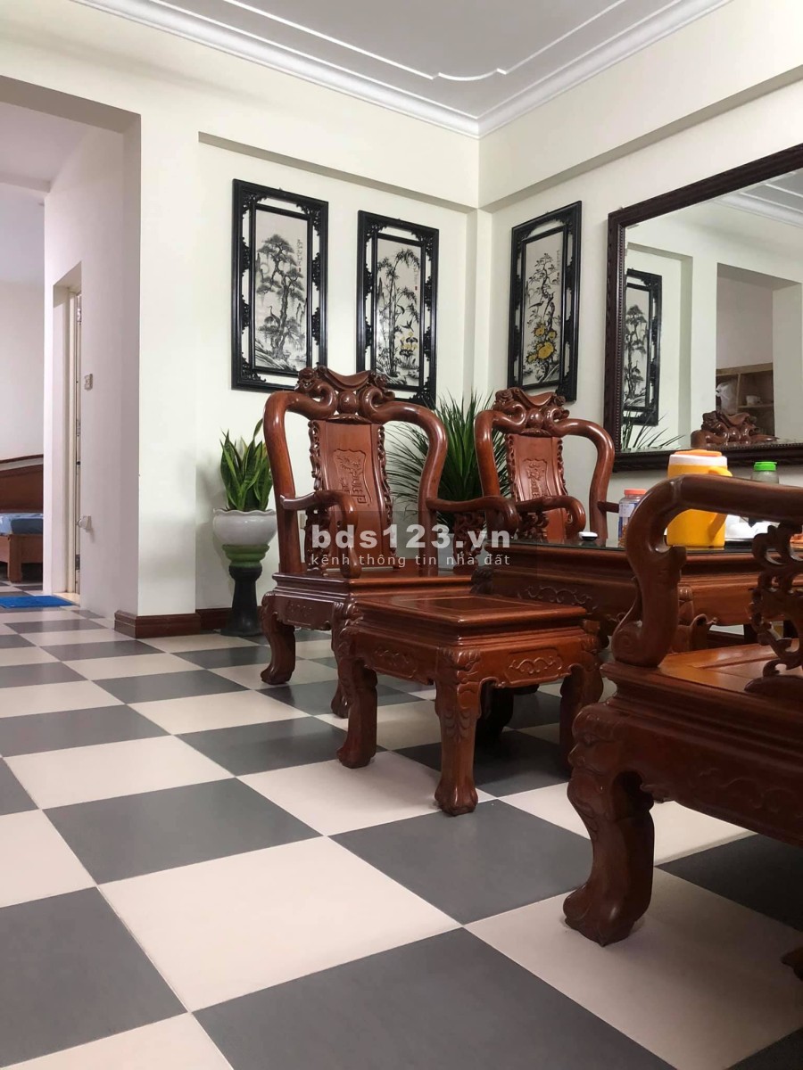 Bán nhà 6 tầng ô tô đỗ cửa 65m2 ngõ 79 Dương Quảng Hàm giá 11,3 tỷ. LH 0912442669