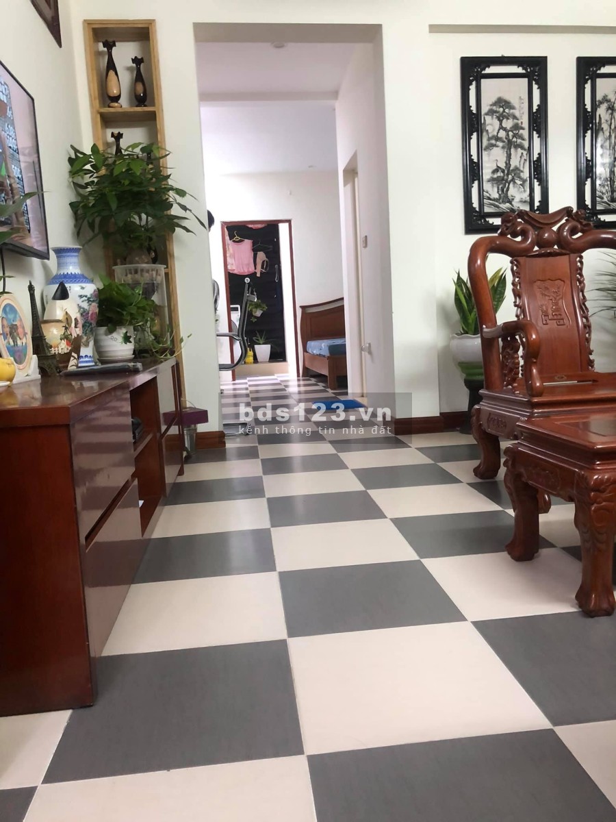 Bán nhà 6 tầng ô tô đỗ cửa 65m2 ngõ 79 Dương Quảng Hàm giá 11,3 tỷ. LH 0912442669