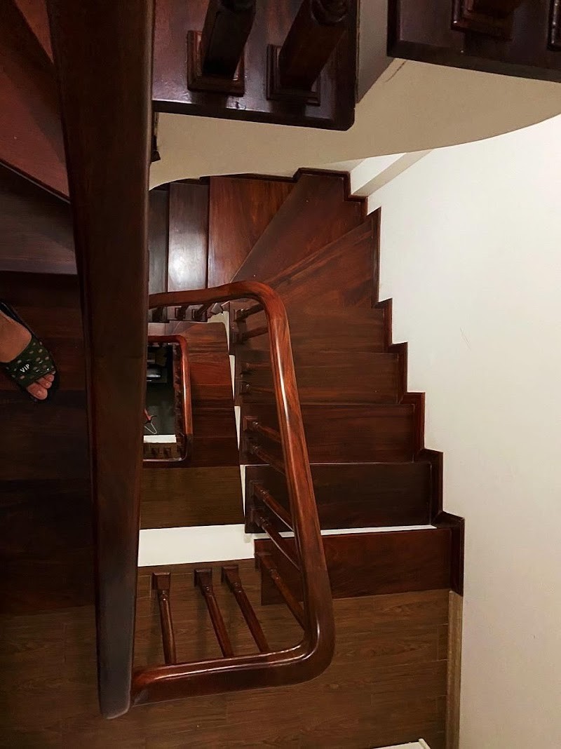 Nhà 5 tầng 32m2 Phố Trạm, ngay Aeon, Vĩnh Tuy, Giá 3,2 tỷ