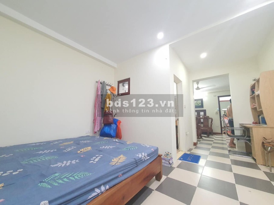 Bán nhà 6 tầng ô tô đỗ cửa 65m2 ngõ 79 Dương Quảng Hàm giá 11,3 tỷ. LH 0912442669