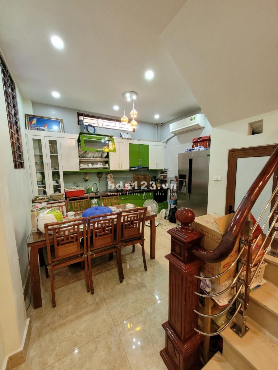 Bán nhà phố Vip Thanh Xuân, 4 ngủ, oto đỗ cửa, sổ đỏ nở hậu giá chỉ 5 tỷ