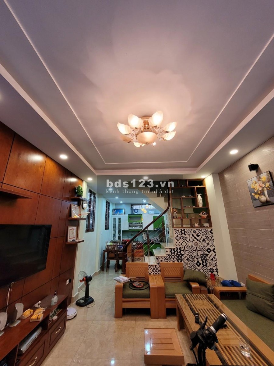 Bán nhà phố Vip Thanh Xuân, 4 ngủ, oto đỗ cửa, sổ đỏ nở hậu giá chỉ 5 tỷ