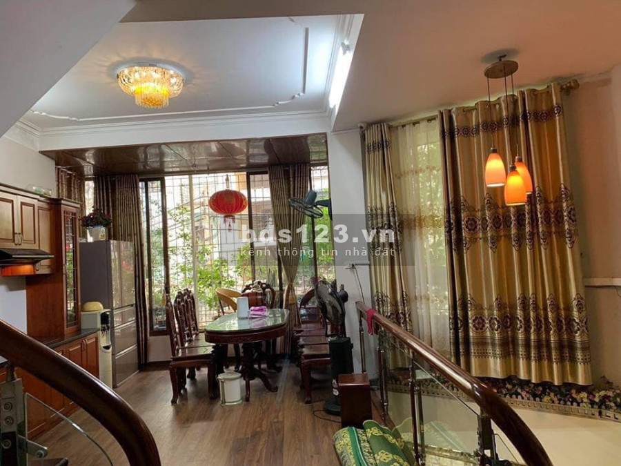 Nhà quan bề thế khu Bách Khoa 65m2*5T chỉ 3.5 tỷ