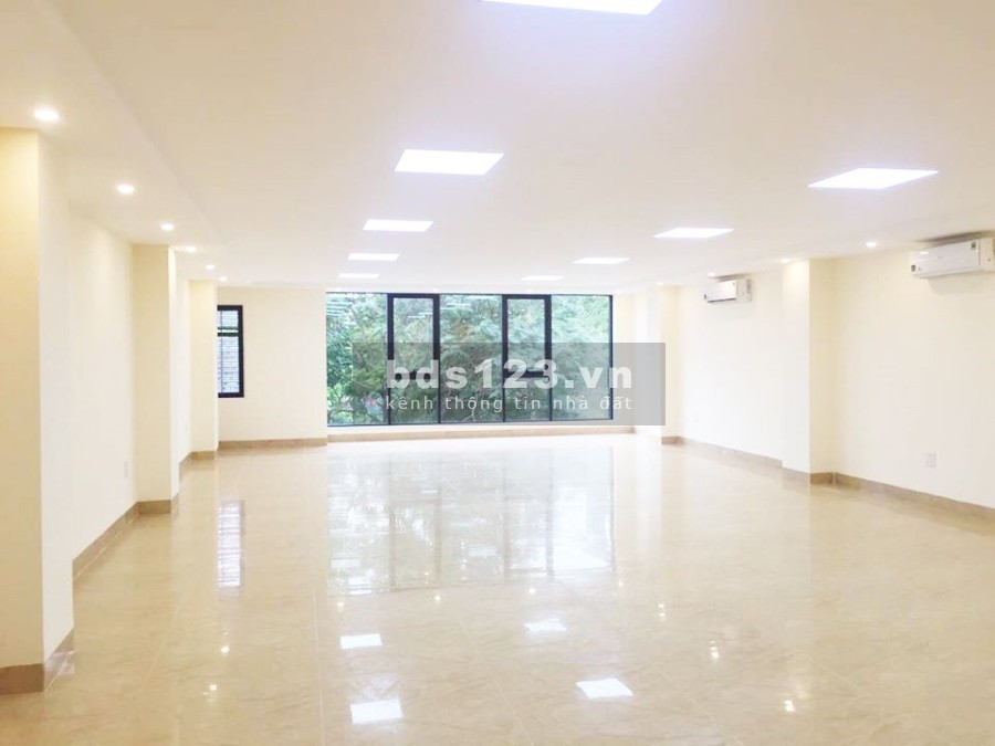 Tôi cần cho thuê gấp sàn VP tại 23 Lê Văn Lương, Thanh Xuân. DT 80m2, giá thuê chỉ 14.000.000đ/th