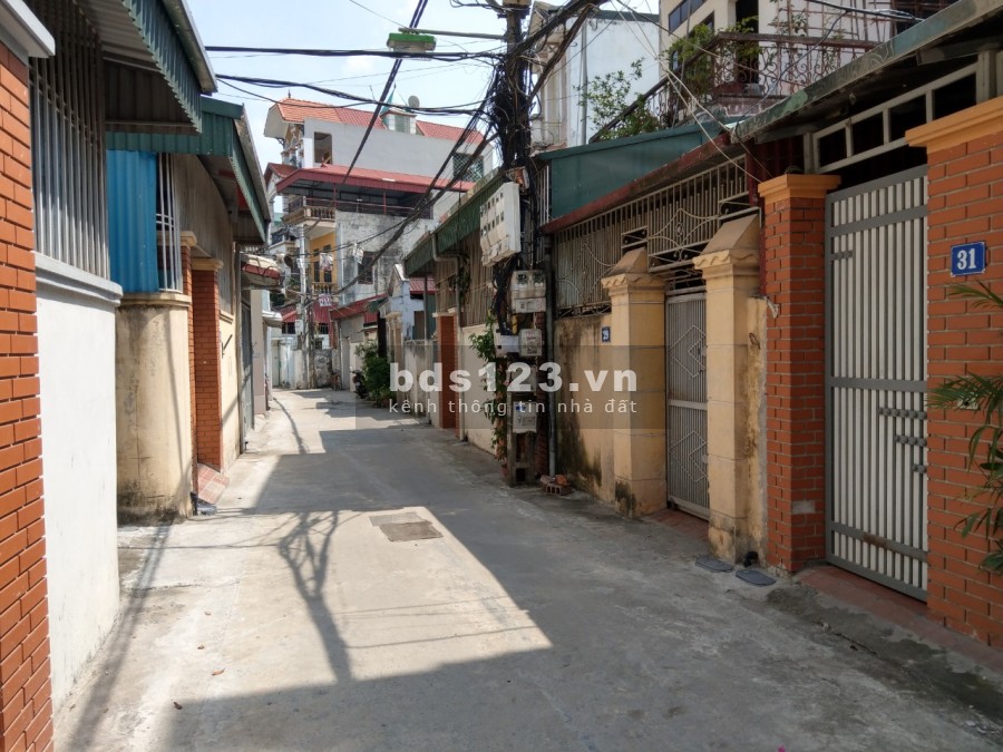 Bán nhà Lý Sơn chỉ từ 50tr/m, phân lô Quân Đội HV Hậu Cần, taxi đỗ sân, ngắm Cầu Đông trù