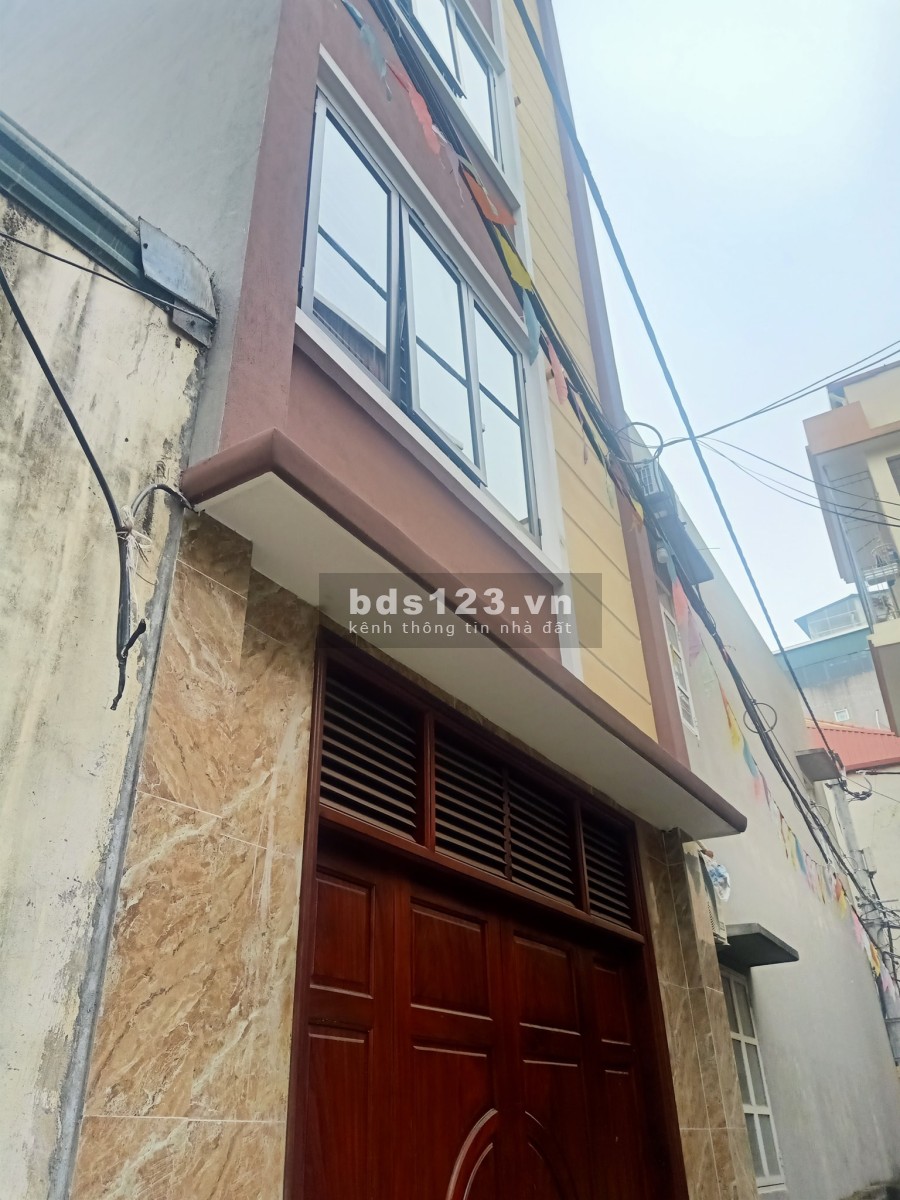 Bán nhà Minh Khai, ngay sau Quận Bắc Từ Liêm, lô góc, ô tô đỗ cửa, 42m2 giá chỉ 2.15 tỷ