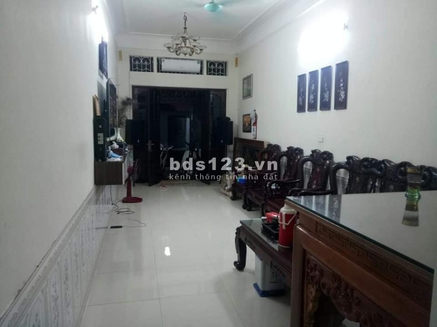 Bán nhà Ngọc Thuỵ Long Biên, diện tích 75m2, 3 tầng, giá bán 3.6 tỷ, sổ đổ nở hậu bàn giao ngay