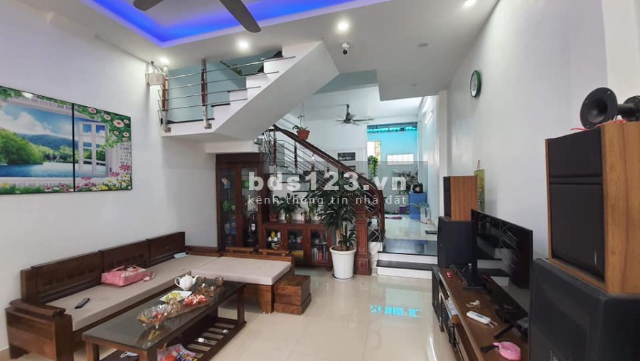 Phân lô vỉa hè ô tô tránh kinh doanh Hoàng Văn Thái 6 tầng, mt hơn 4m 6.6 tỷ
