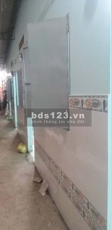 Bán gấp dãy trọ 1 nhà cấp 4 + 8 phòng trọ, đường tpk 07 gần chợ Tân Phước Khánh